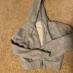 Brandy Melville Cropped Sweatshirt